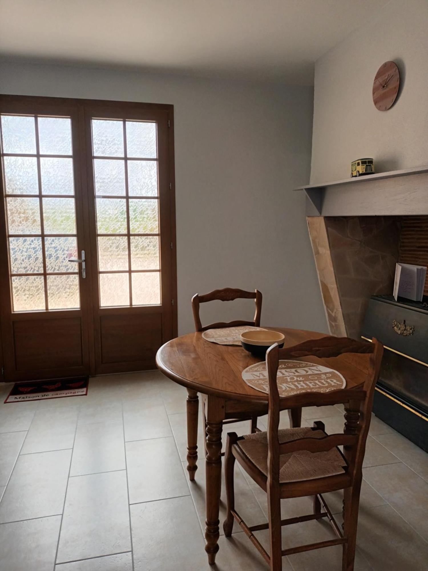 Gite Aux Vieux Bois Lunas  객실 사진